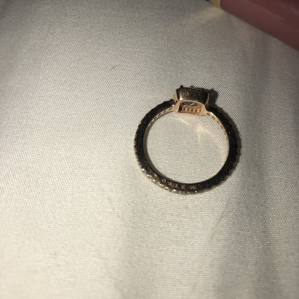 BEAUTIFUL RING - Picture 3 of 3